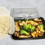 Best Chicken w. Broccoli in Albertville, MN